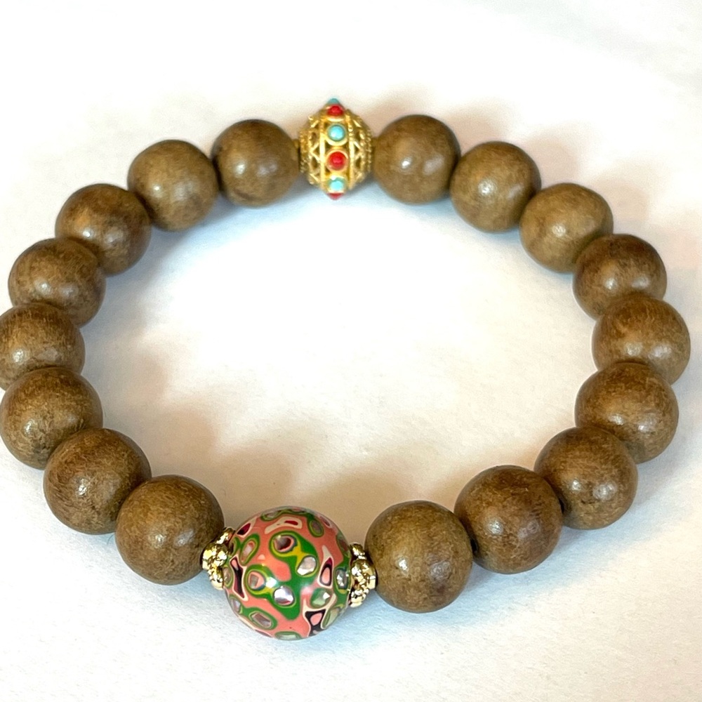 Sandalwood Chinese Lacquer Daqi Seashell Charm Bracelet Round Beaded Bracelet